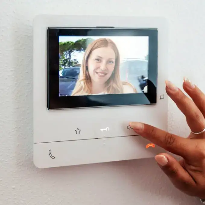 intercom2a intercom2a